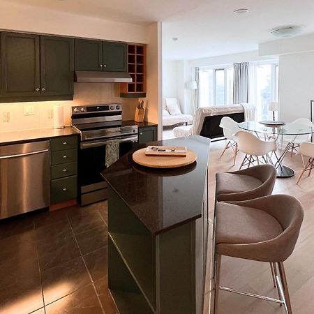 Apartment/2Bedrooms/2 Full Bathrooms/Free Parking Торонто Экстерьер фото