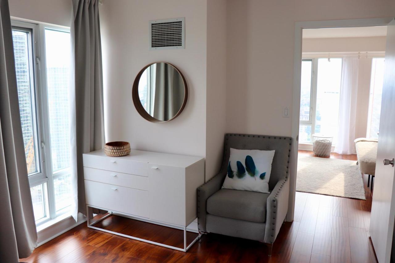 Apartment/2Bedrooms/2 Full Bathrooms/Free Parking Торонто Экстерьер фото